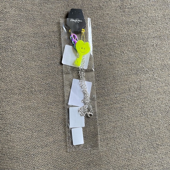 Dolls Kill Jewelry Nwt Dolls Kill Iridescent Oil Slick Key Of Love